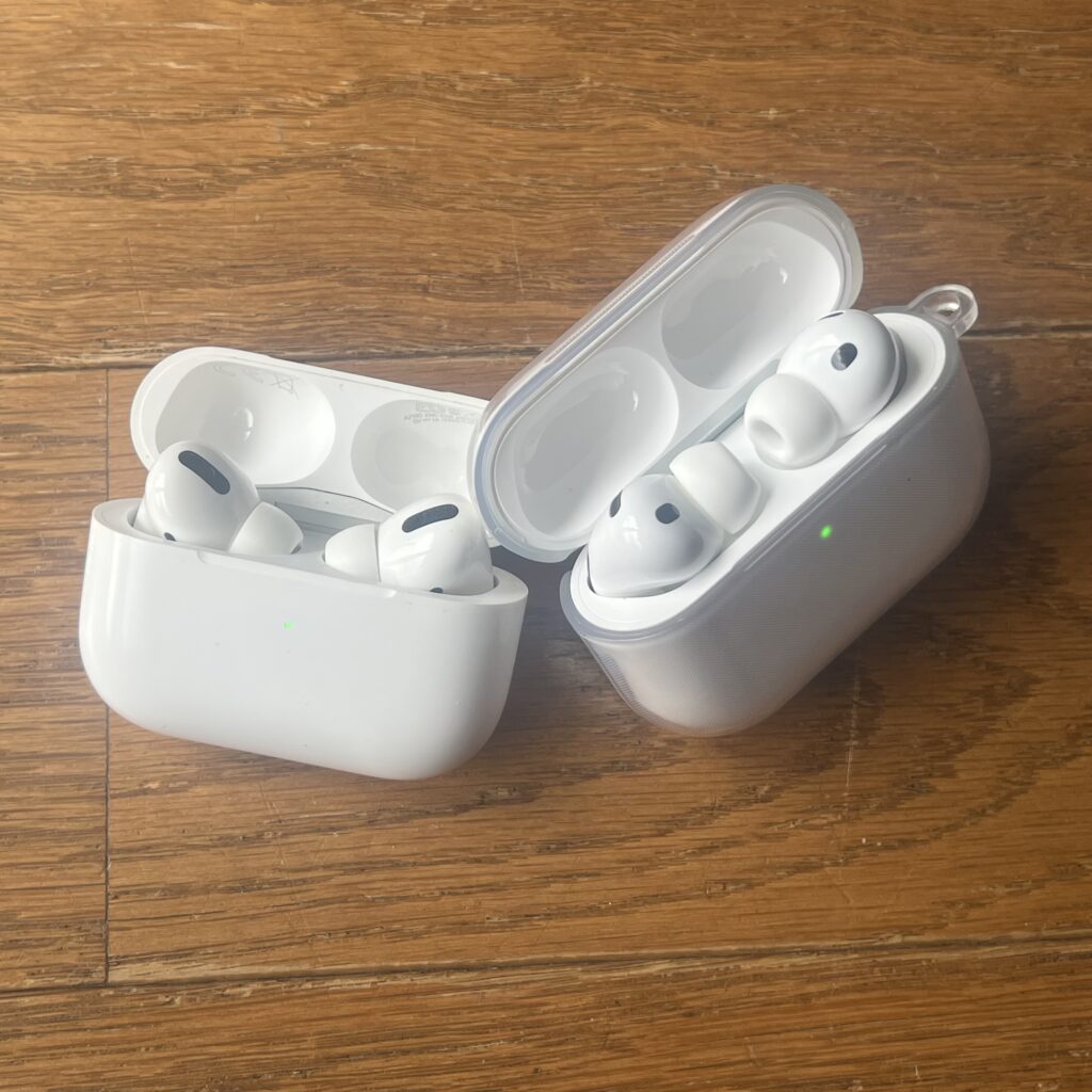 AirPods Pro2とPro3の写真